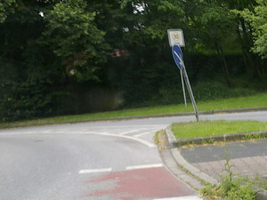 Vandalismus Straßenschild